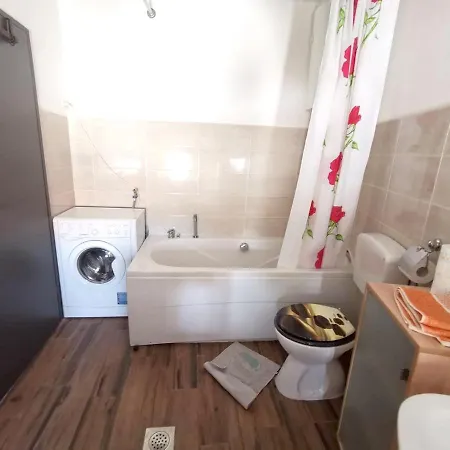 Spacious In Апартаменты *
