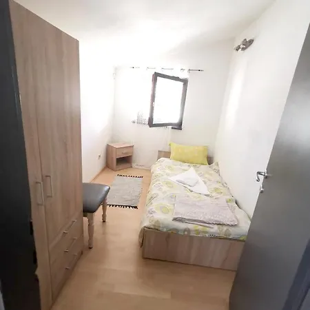 Spacious In 아파트