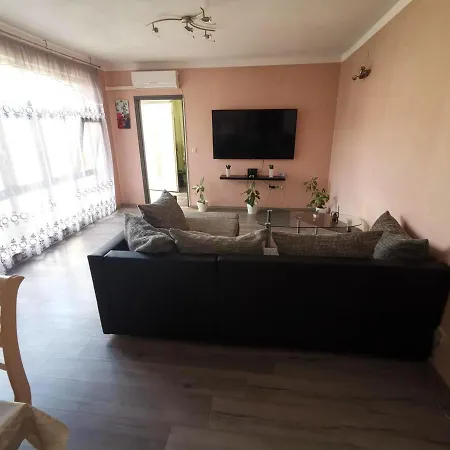 Spacious In شقة بولا